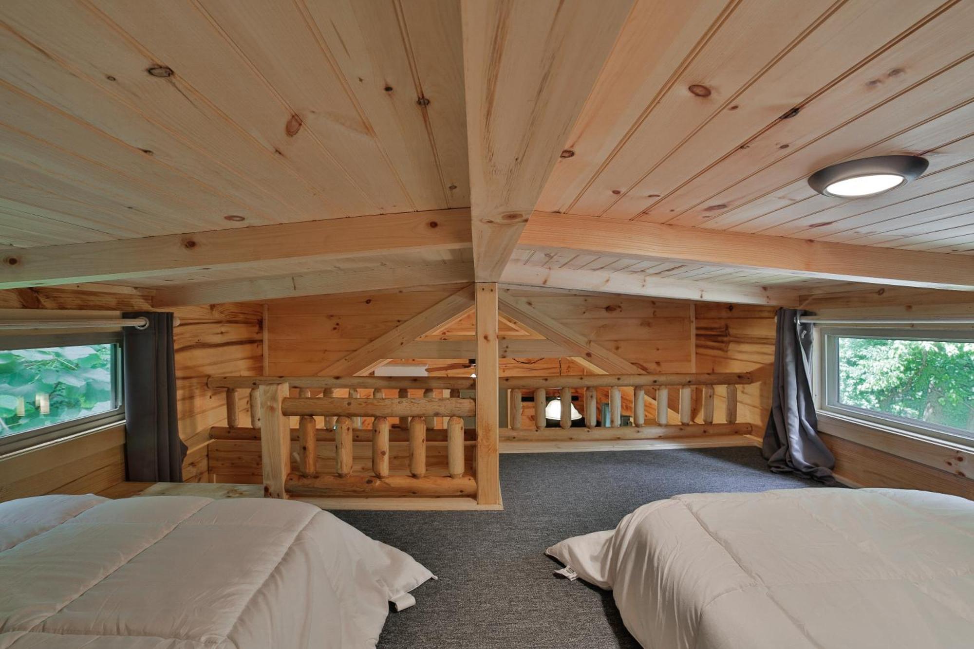 Ryon Tiny Home Cabin City-Side Rustic Retreat Чаттануга Экстерьер фото