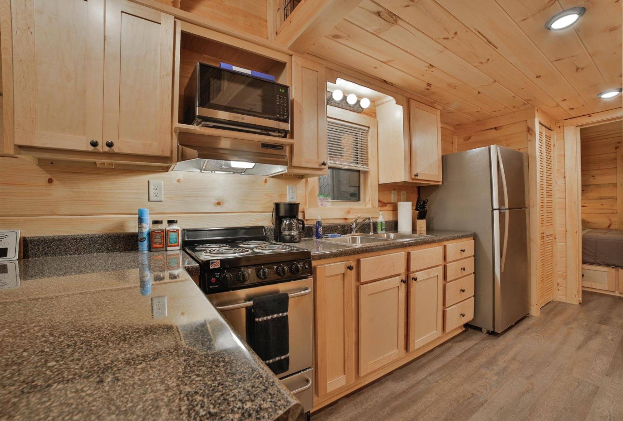 Ryon Tiny Home Cabin City-Side Rustic Retreat Чаттануга Экстерьер фото